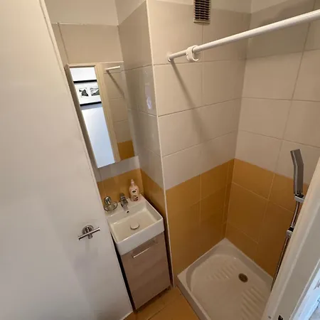 Les Jardin De La 아파트